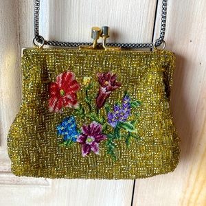 Beautiful Vintage Beaded & Embroidered Walborg Purse with twist snap closure